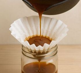 She uses cinnamon and a coffee filter for this brilliant, $1 summer trick
