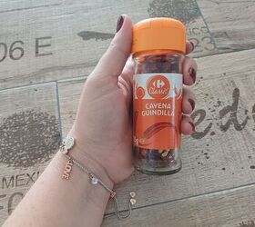 Learn how to make a natural vinegar and Dawn weed spray with cayenne pepper