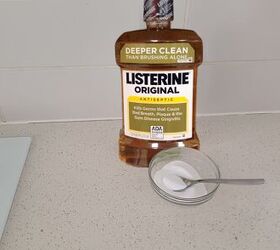 Mixing Listerine and baking soda is the easiest way to solve this common problem