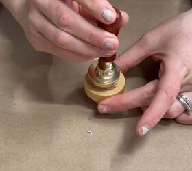 Hot glue flower pressing method