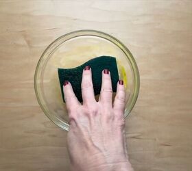 how to use sponges for household hacks, DIY sponge ice pack