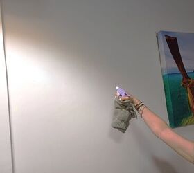 Warm vinegar spray for walls