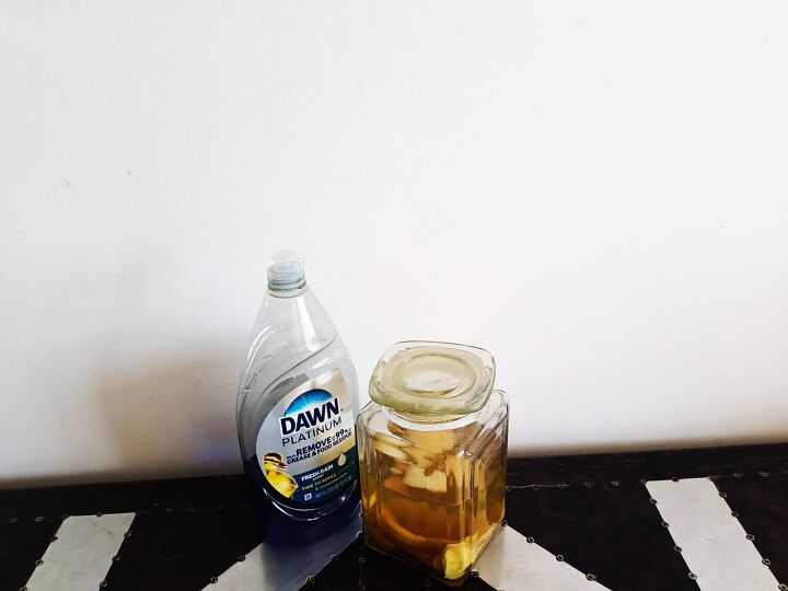 Step-by-step guide to cleaning walls