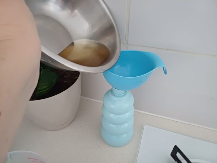A spray bottle ensures even coverage on every sink surface