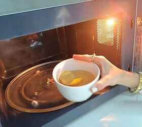 Homemade microwave cleaner