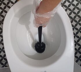 Step-by-step guide to making a long-lasting gel toilet cleaner  