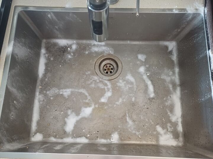 A dash of baking soda amps up cleaning power for tough stains