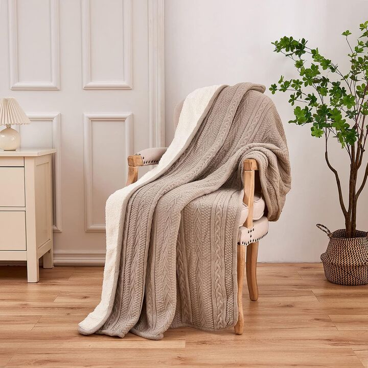 Cozy Throw Rug 15 Cozy Throws That Look as Good as They Feel | Hometalk