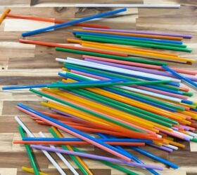 She grabbed a TON of colorful straws for this kitchy idea that's actually kinda cool