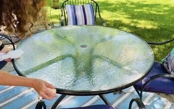 How to Use Lavender Soap to Keep Bugs Away Outdoors