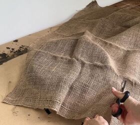 She puts a piece of burlap over an old frying pan for this unexpectedly charming idea