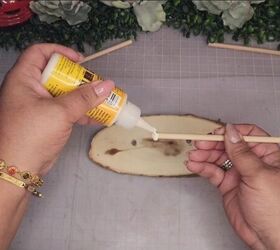 super easy halloween ghost swing diy, Adding Wood Glue