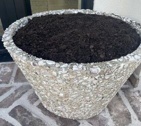 The gorgeous reason to put planters on your porch (no plants needed!)
