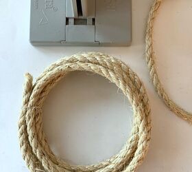 We love this easy rope decor idea because it works for fall, Halloween AND Thanksgiving!