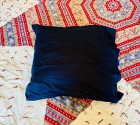 How to Fold a Flat Sheet Neatly (Even by Your (and Sheet Storage Hack)