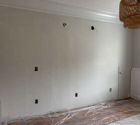 Watch as these parents turned their dining room area into a super-productive homeschool room for the kids in less than a week