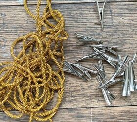 Why Hometalkers are stocking up on rhinestone shoelaces before Christmas (tree idea!🎄)