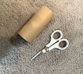 Did you know you can easily make adorable ornaments with toilet paper tubes?