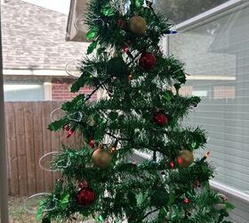 How to Make the Cutest Little Christmas Tree Window