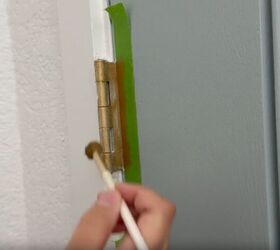 Painting door hinges