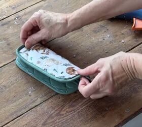 Gluing pot holder, leaving 1 side open