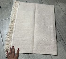 Did you know you could make useful and stylish storage with just one small IKEA rug?