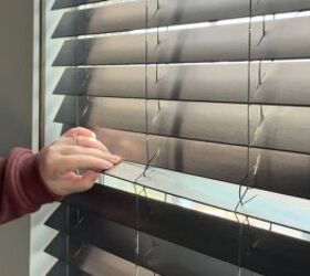 She flips her blind slat like this for one of the smartest privacy hacks we've seen in a while