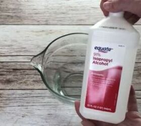 How mixing alcohol and dish soap will keep you safe this winter