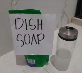 Use dish soap and vinegar to solve this common bathroom cleaning problem in a snap