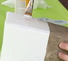 She covers this old vase with Mod Podge for this exquisite decor upgrade