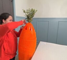How to make a giant carrot yard decoration
