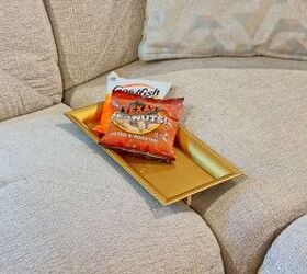 This no-tools couch tray table took me 3 minutes to make! 