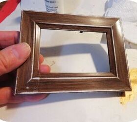 Put your mini frames to good use with 4 creative ideas perfect for spring