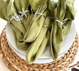 A coastal tablescape idea to make dining in so much more elegant