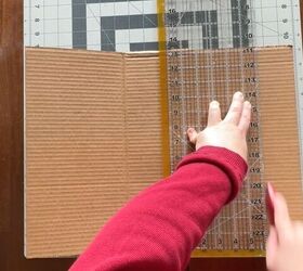 Cut 5 cardboard pieces
