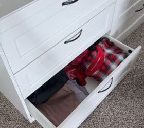 Natural way to freshen clothes in dresser drawers without chemicals 