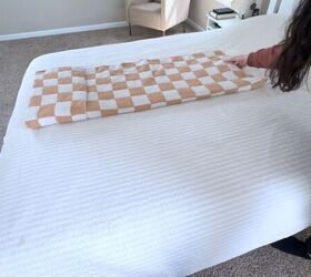 How to turn a throw blanket into a cushion without sewing