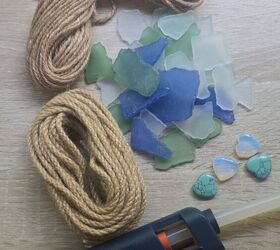 Start collecting sea glass now to recreate this gorgeous 20-minute idea