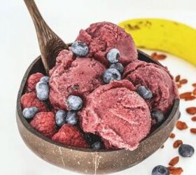 I Have 25g Of Protein, 85+ Superfoods, And Fit In Your Bag. What Am I?