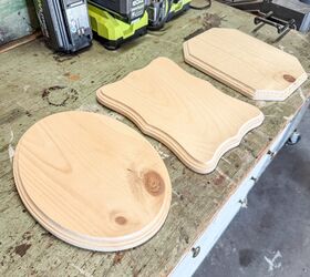 Watch how these unassuming dollar store wood plaques became SUPER spooky for Halloween (in under an hour)