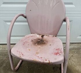 The almost magical way she transformed this totally trashed chair into something that's actually gorgeous