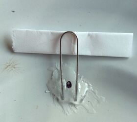 Stick a paper clip to a pot lid for this really interesting repurpose