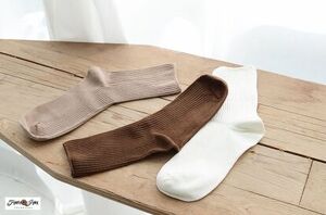 Watch home a pile of socks can make your fall decor simply stunning