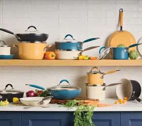 13 Pieces, 4 Colors, and Eggs That Slide Right Out of the Pan