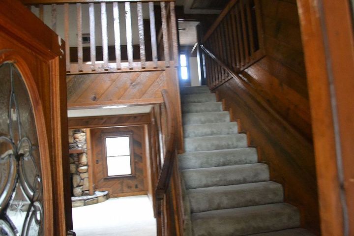 what floors are best with wood walls, This is the entrance from the front door