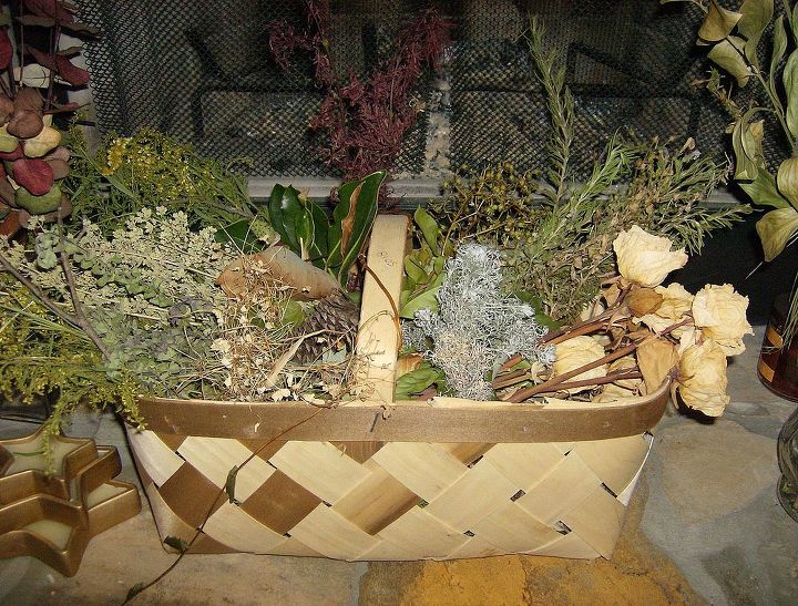 dried flower arrangements, crafts, home decor, Fall flowers