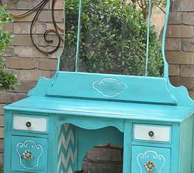 vanity dresser makeover, painted furniture, Maison Blanche Paints in Riviera and Magnolia