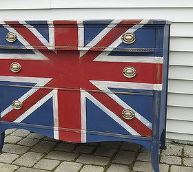union jack dresser makeover, painted furniture, The finished piece