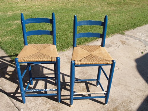 paint repurpose and upcycle of yard sale furniture, painted furniture, repurposing upcycling, See how dirty the seats were compared to the first picture