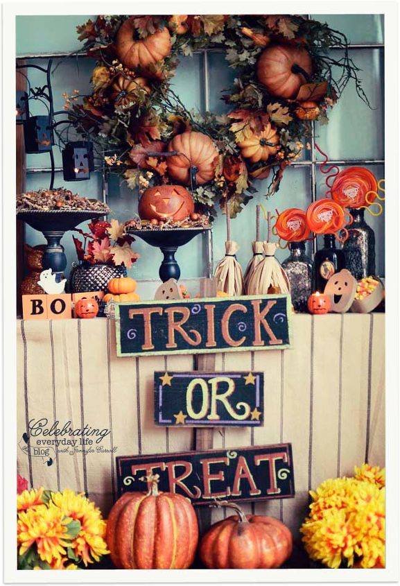 create a vintage inspired trick or treat candy display for halloween, halloween decorations, seasonal holiday d cor, Create a vintage inspired trick or treat candy display for Halloween